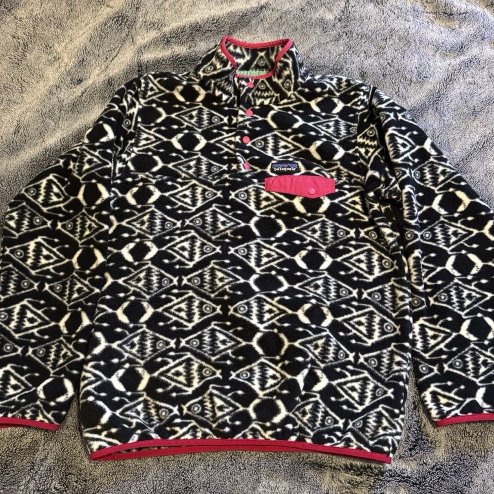 Patagonia Synchilla Women's M Black Pink White Snap T Ikat Fish Fleece Pullover